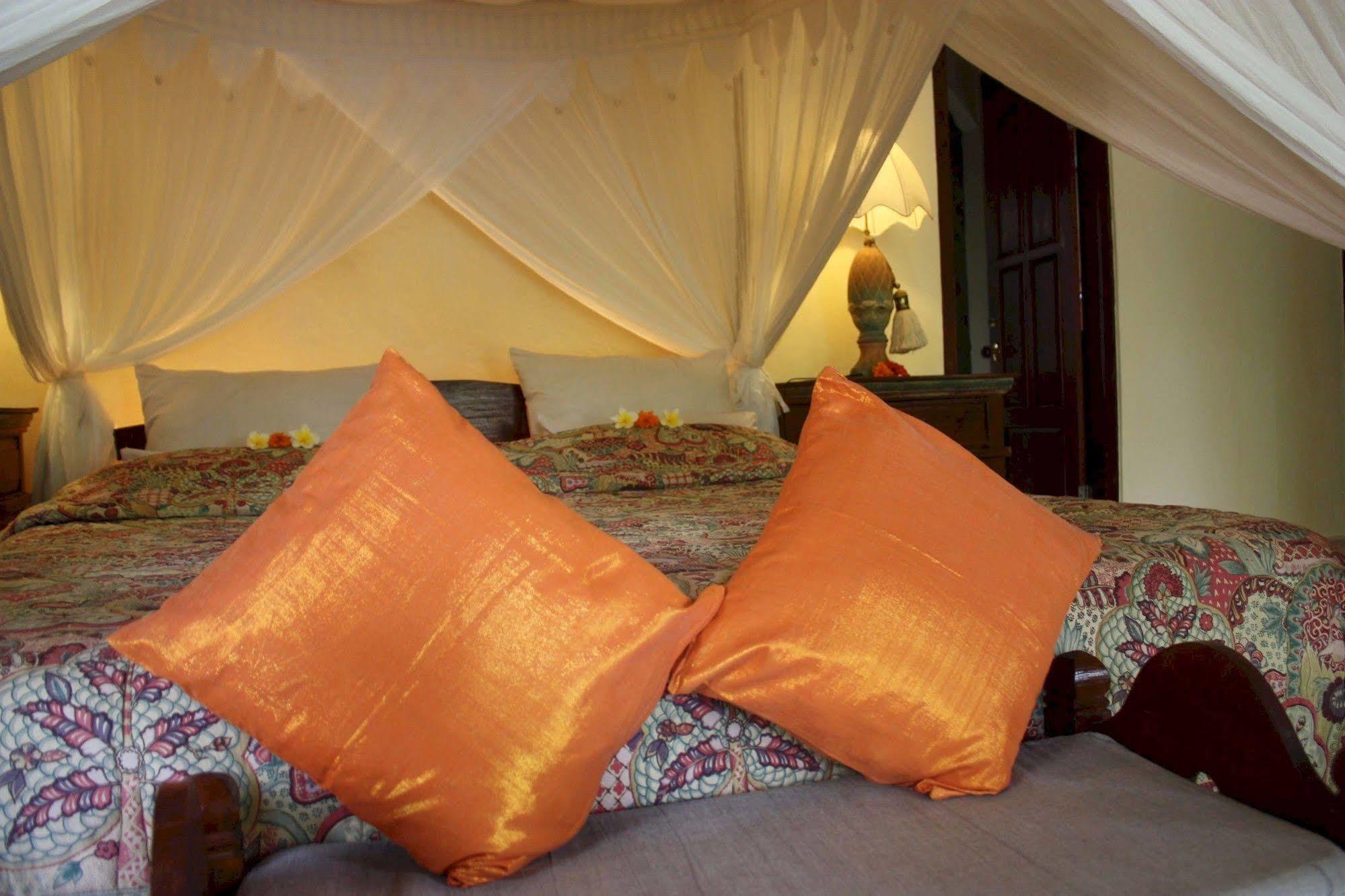 Rambutan Boutique Hotel Ловина Экстерьер фото