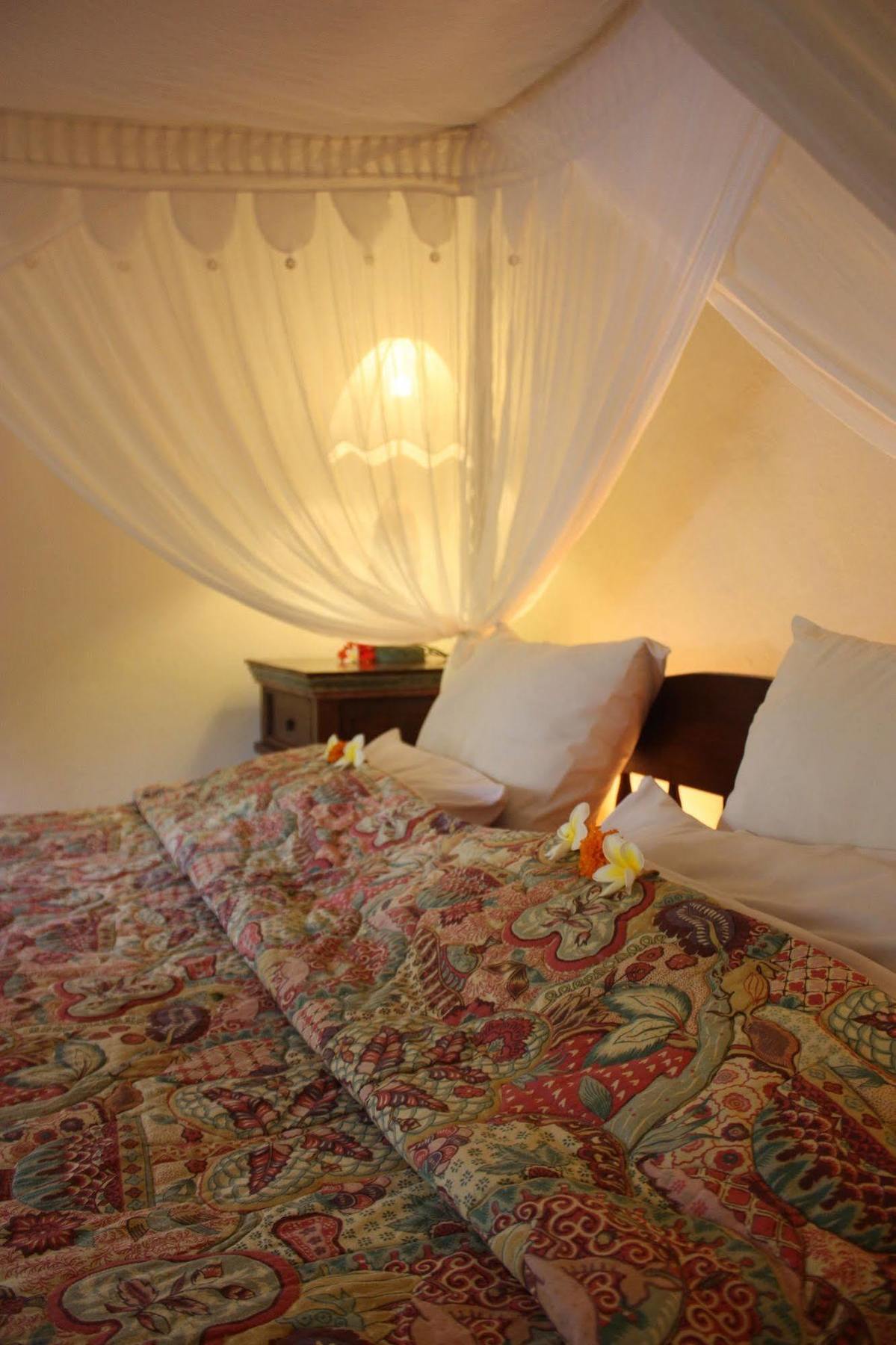 Rambutan Boutique Hotel Ловина Экстерьер фото